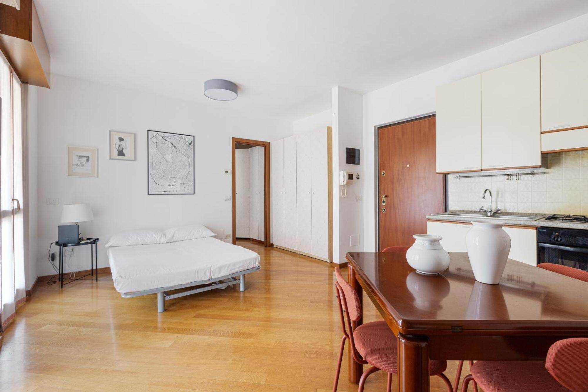 Cosy Studio With Balcony & Private Garage ミラノ エクステリア 写真
